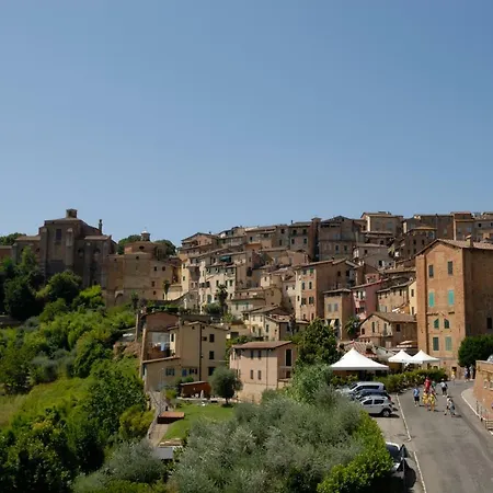 Casa In Contrada سيينا